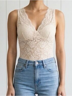 Women’s Lace Bodysuit Cream Nude Floral V-Neck Sleeveless Elegant Fitted Top